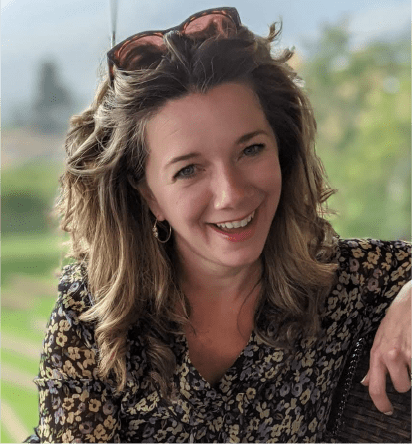 Nicole Prestley headshot